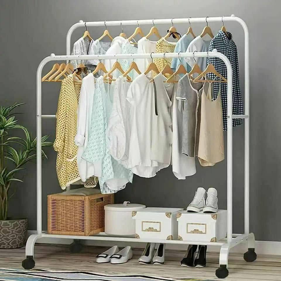 pole hanger